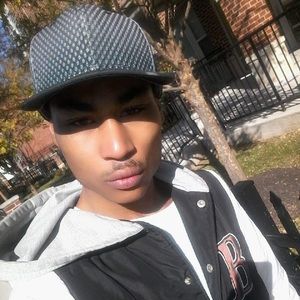 Meet your Posher, Justin